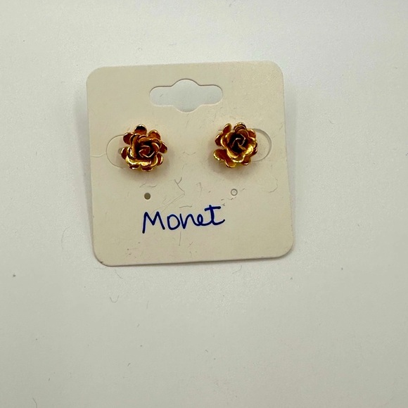 Monet Gold Floral Earrings - Picture 1 of 3